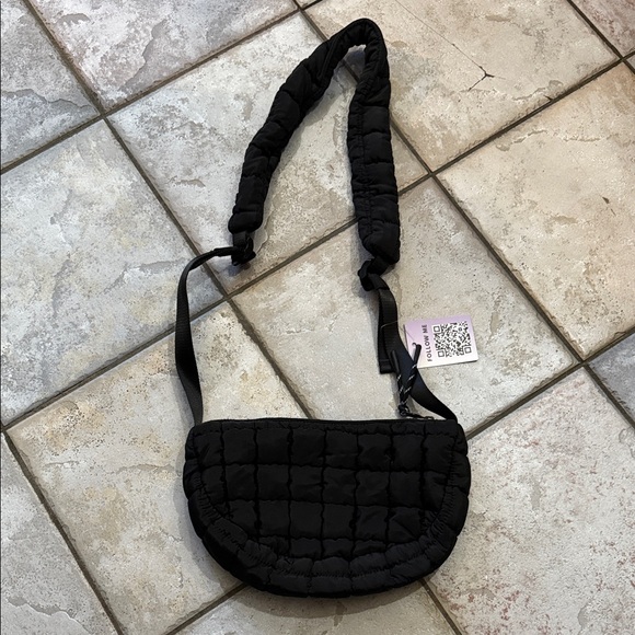 Iris and Rainbow Half Moon Puff bag NWT - Picture 2 of 3